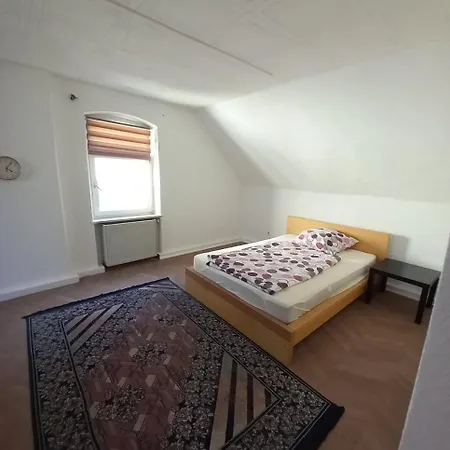 Sam Holiday home *