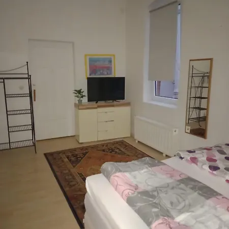 Sam Holiday home *